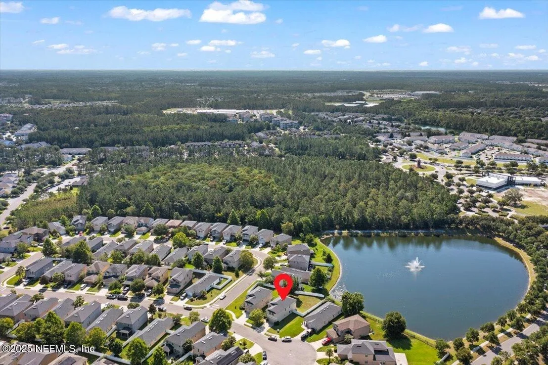 Photo of 529 DEERCROFT Lane