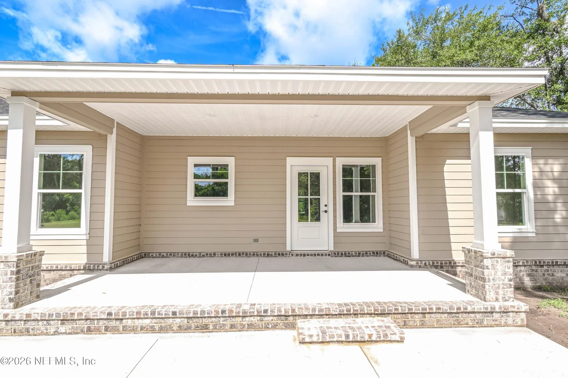 Photo of 839 N LOWDER Street