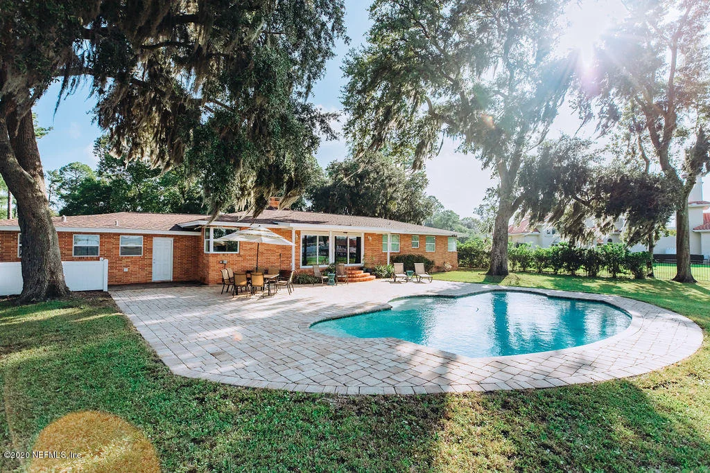 Photo of 348 BROWARD Road