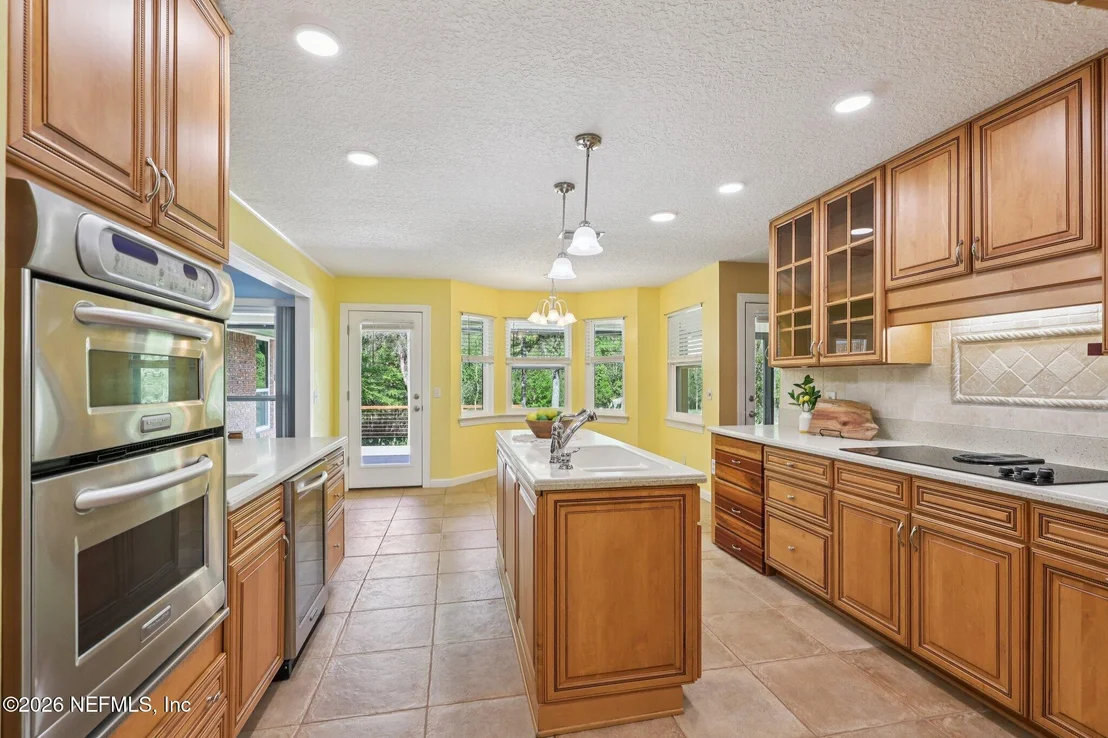 Photo of 2810 RAVINES Road