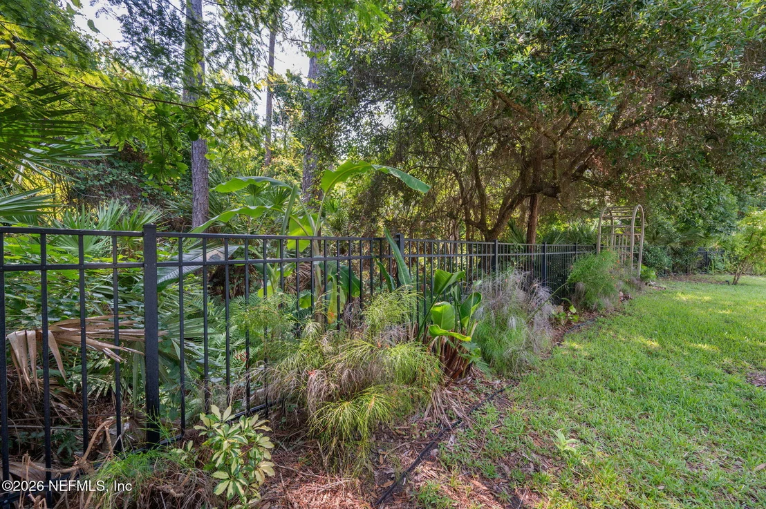 Photo of 132 BOTTLEBRUSH Drive