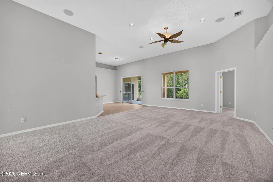 Photo of 635 WAKEVIEW Drive