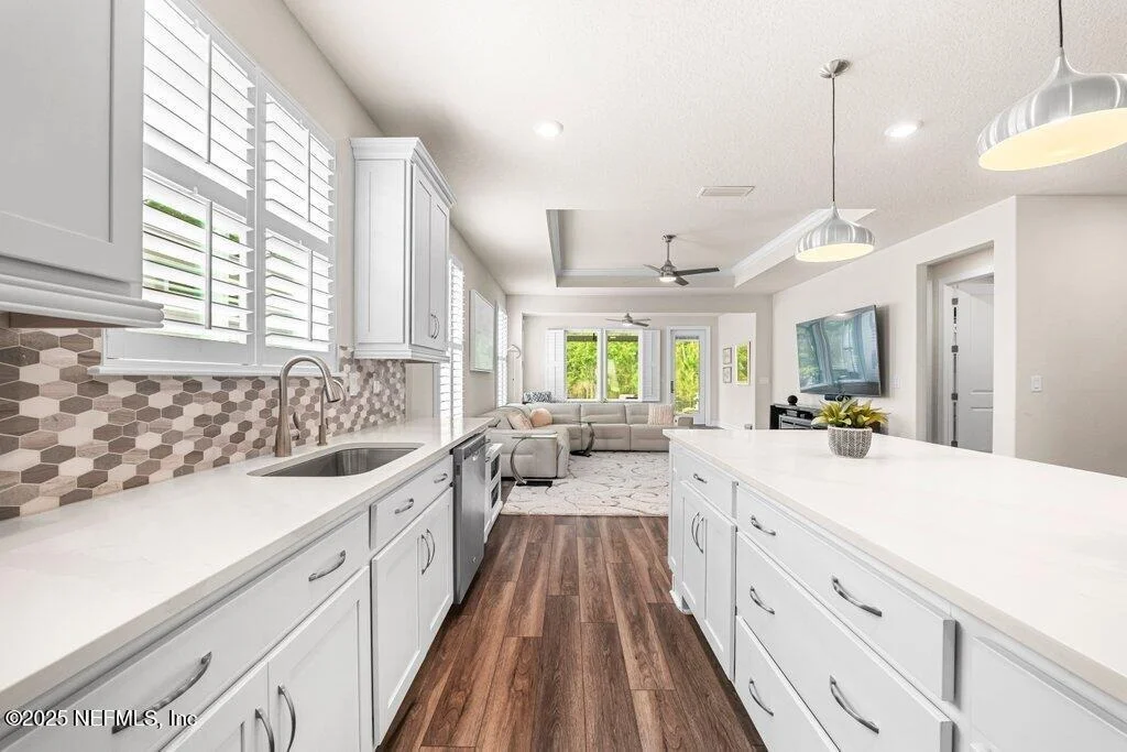Photo of 11148 TOWN VIEW Drive