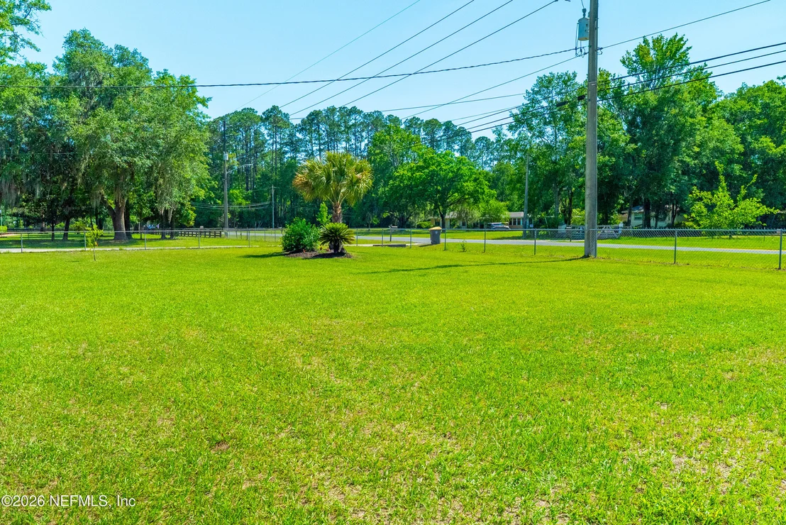 Photo of 1701 JONES Road