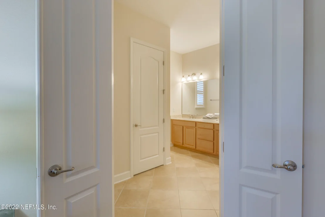 Photo of 276 MANOR Lane