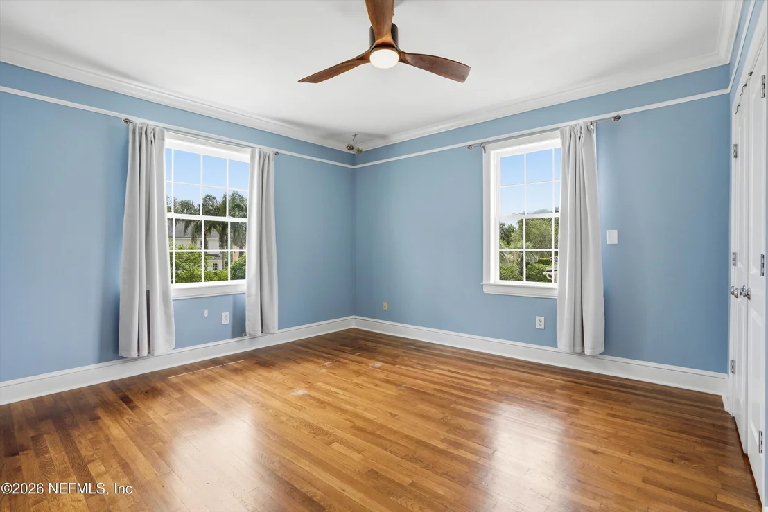 Photo of 1052 HOLLY Lane