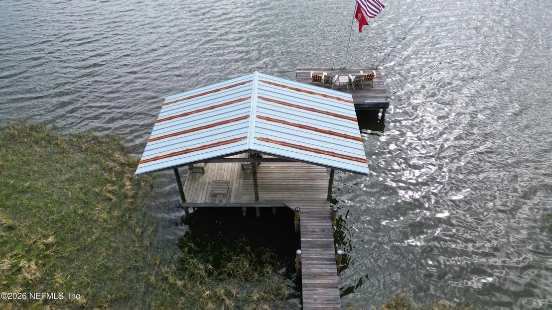 Photo of 176 LAKE Drive