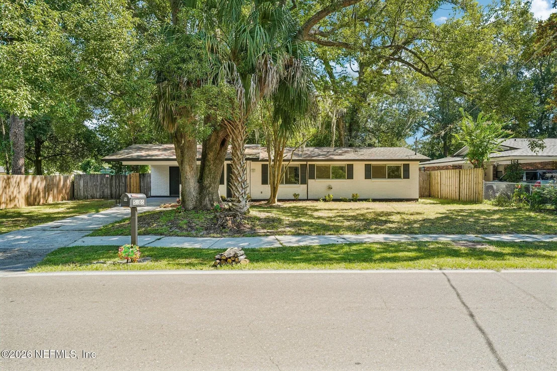 Photo of 5105 SEABOARD Avenue