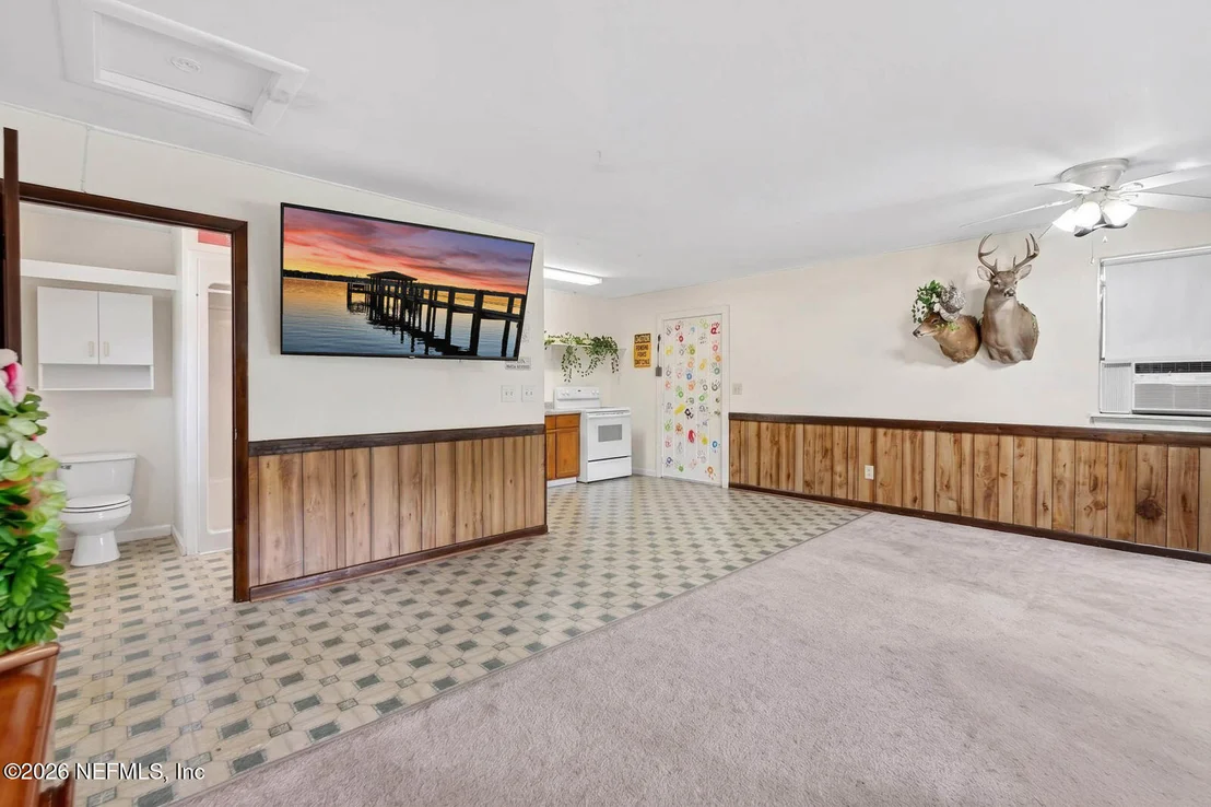 Photo of 7370 WOODWARD Road