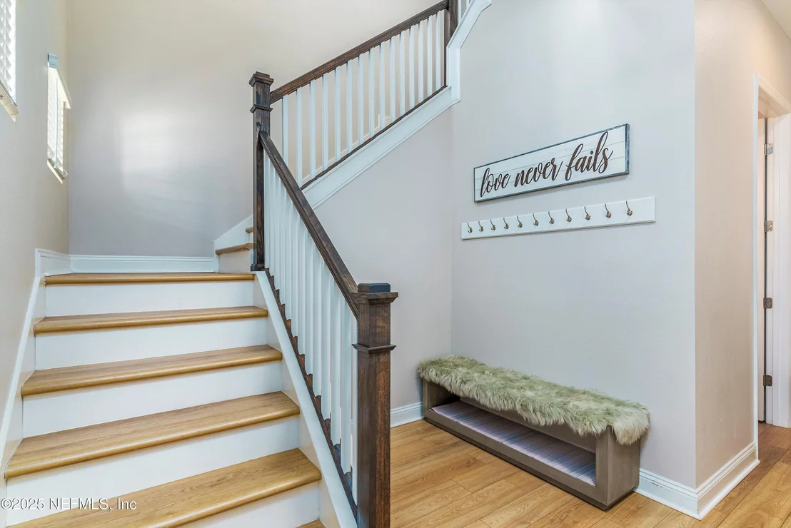 Photo of 231 SILKGRASS Place