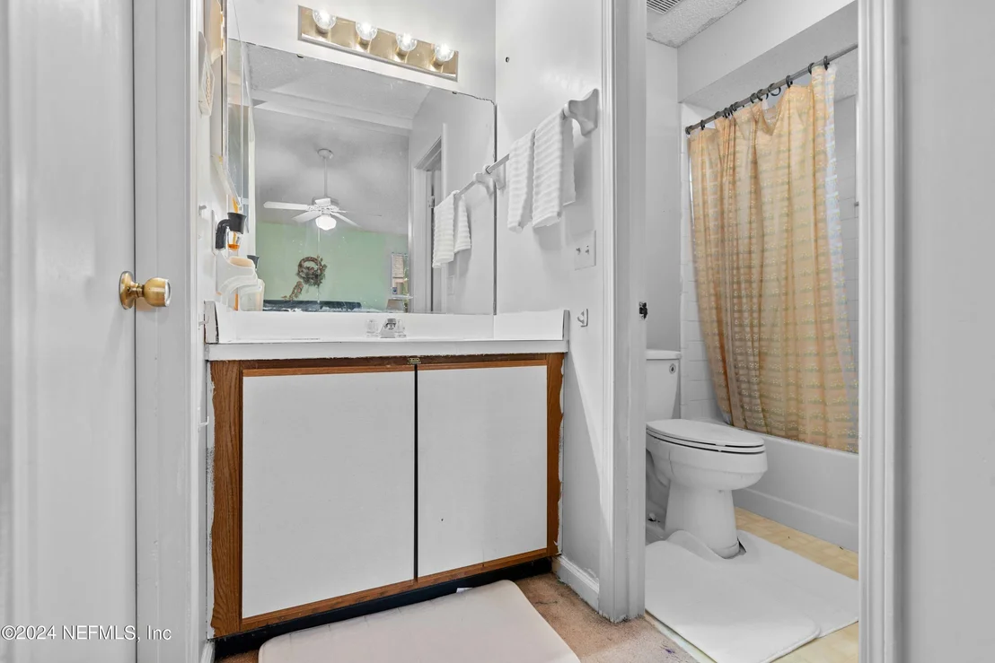 Photo of 255 AQUARIUS Circle W