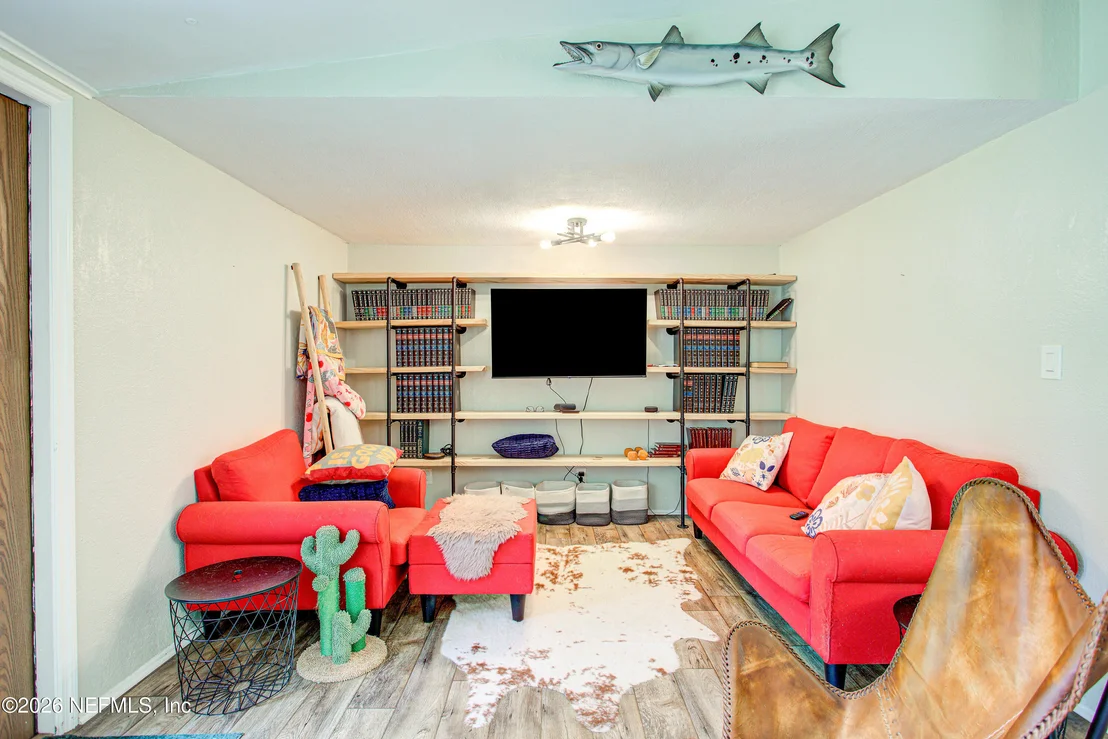 Photo of 2183 MALUKE Lane