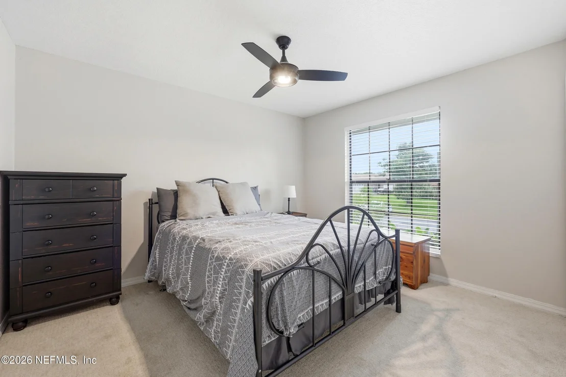 Photo of 905 MIDDLERIDGE Court