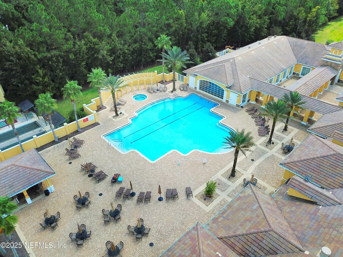 Photo of 1624 SUGAR LOAF Lane