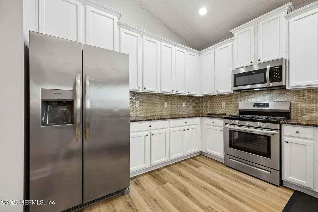 Photo of 1884 CROSS POINTE Way