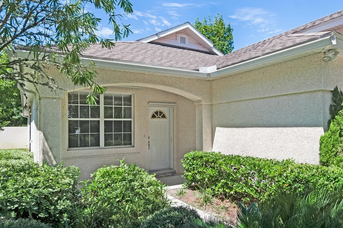 Photo of 178 LIONS GATE Drive
