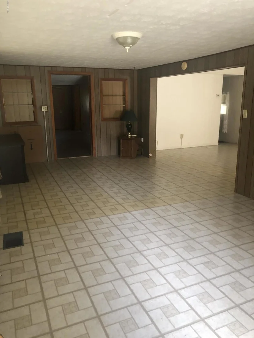 Photo of 610 COLLEY Road