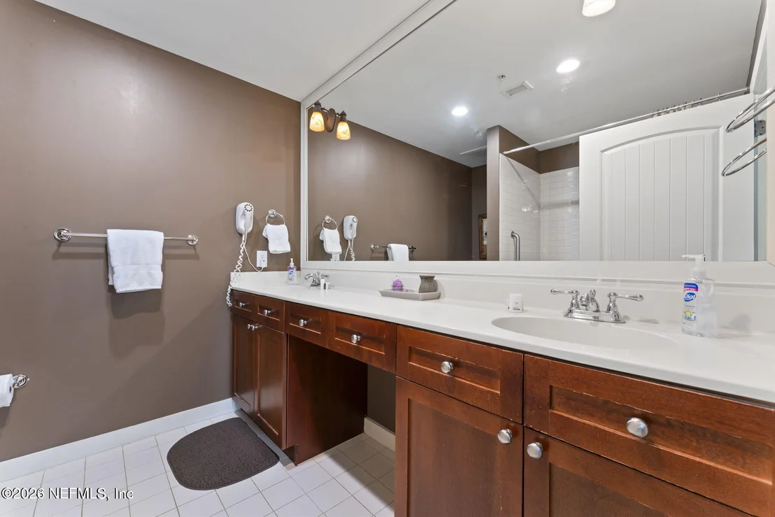 Photo of Unit 106 at 965 REGISTRY Boulevard