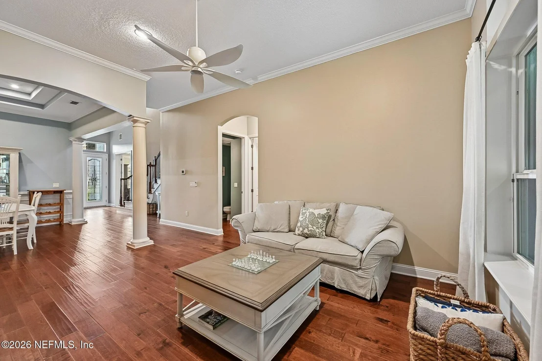 Photo of 136 DUNDEE Place