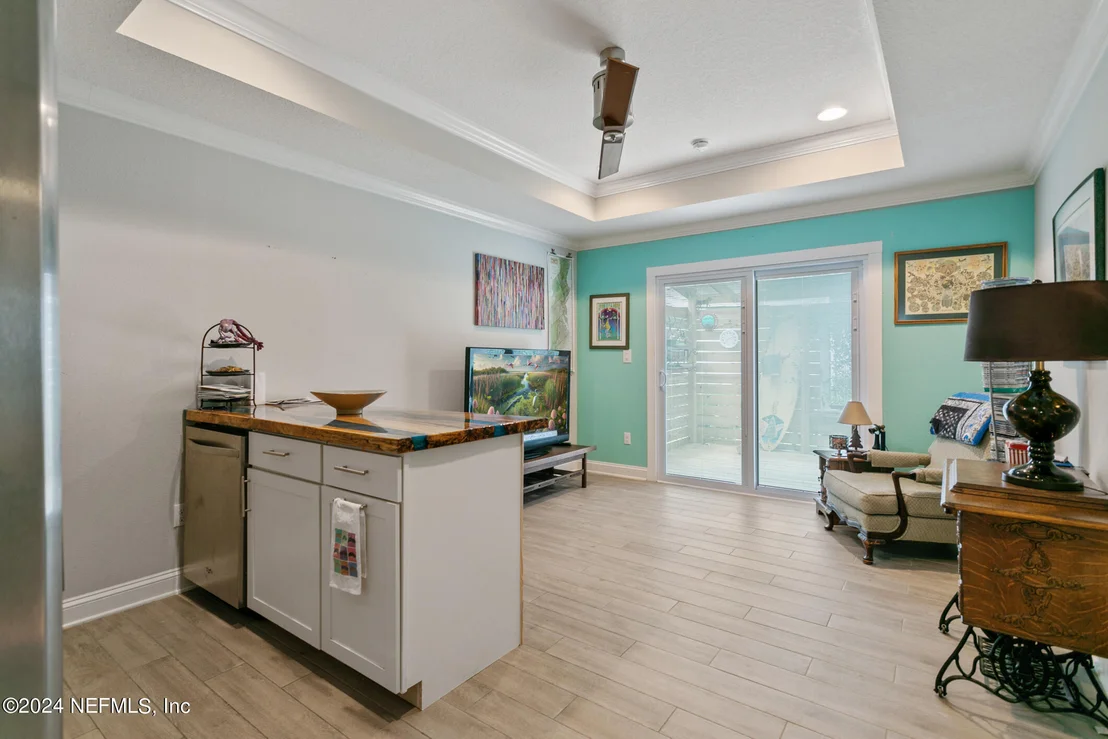 Photo of 362 CEDARSTONE Way