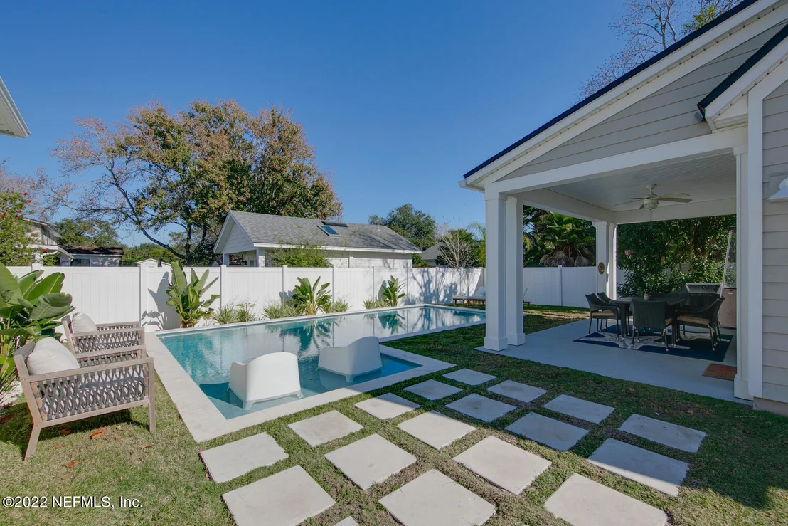 Photo of 3939 PALM Way