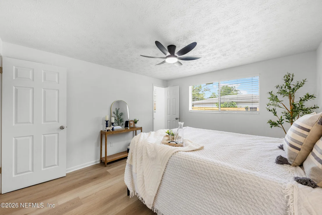 Photo of 1512 MESA Drive
