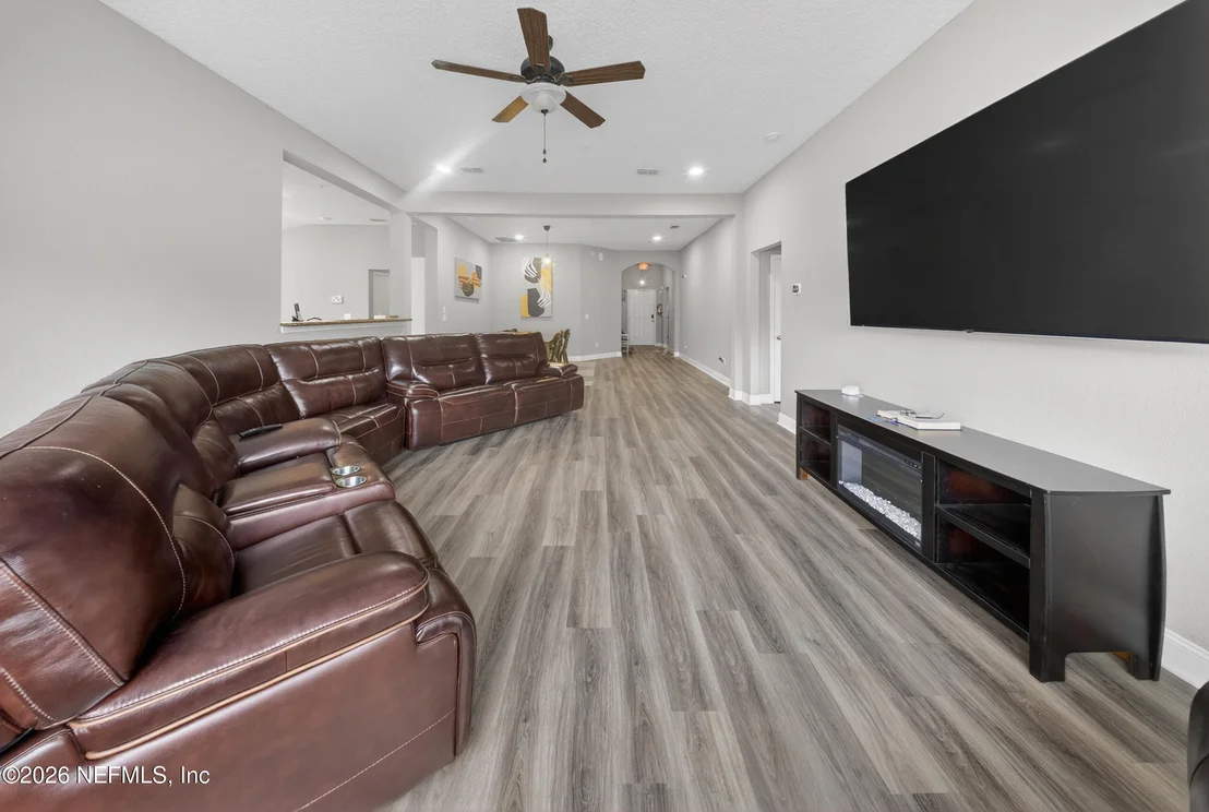Photo of 5574 HUCKLEBERRY Trail N
