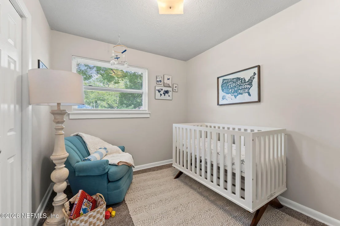 Photo of 594 CEDAR Avenue