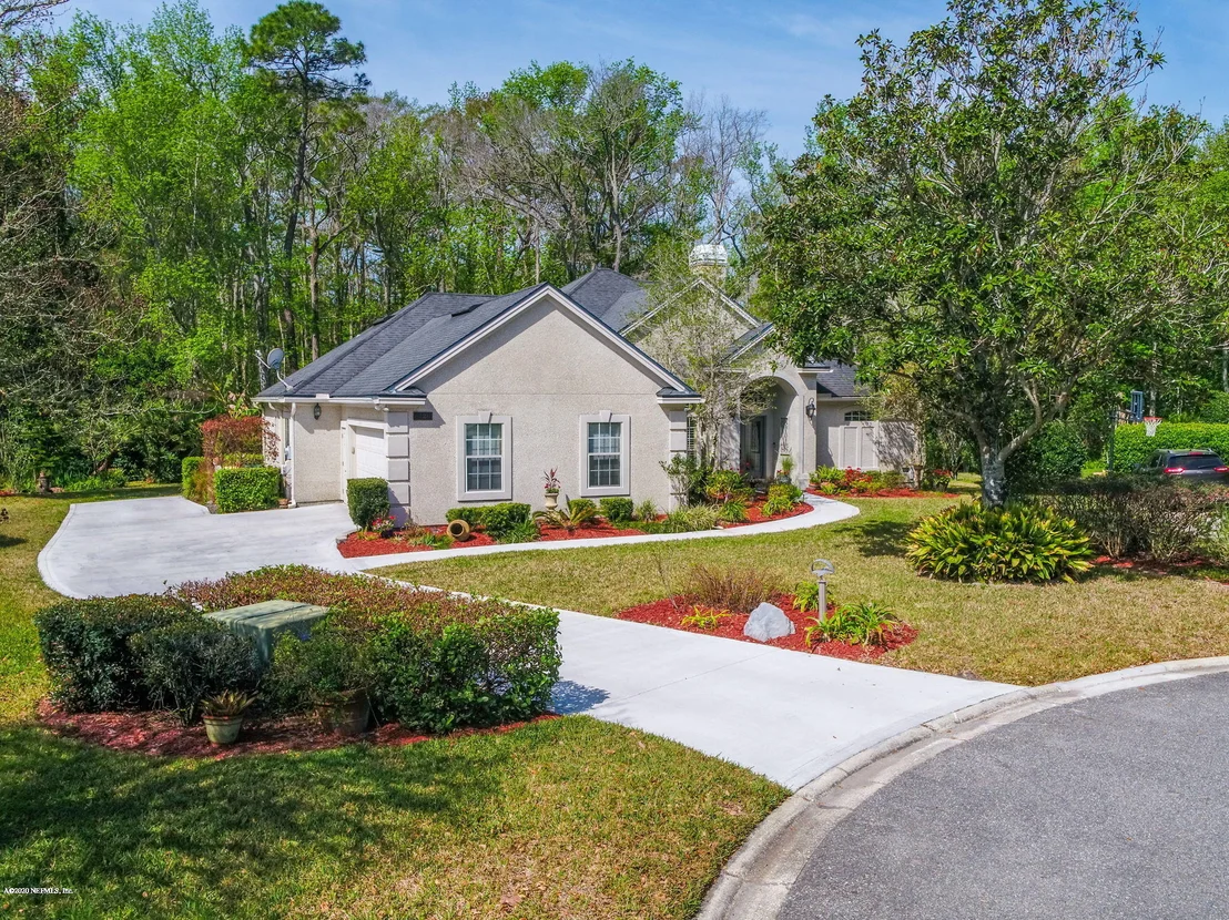 Photo of 8128 SUFFIELD Court