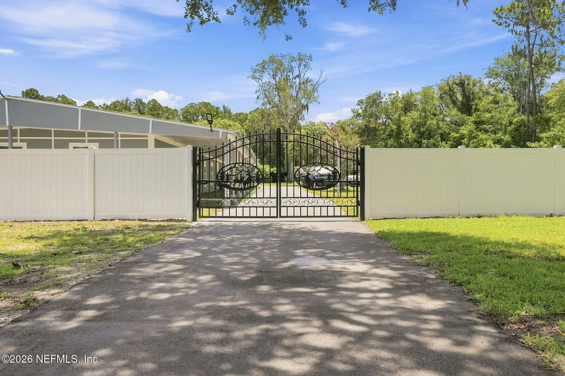 Photo of 865 COLE Road
