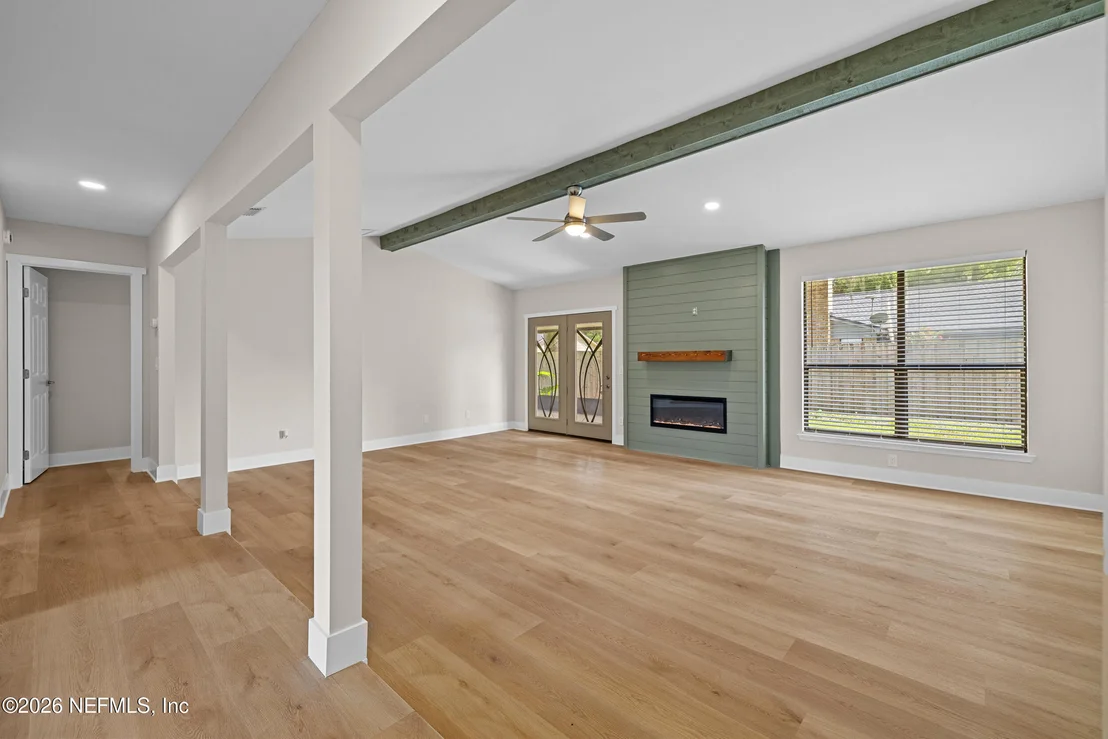 Photo of 1440 FOREST Lane