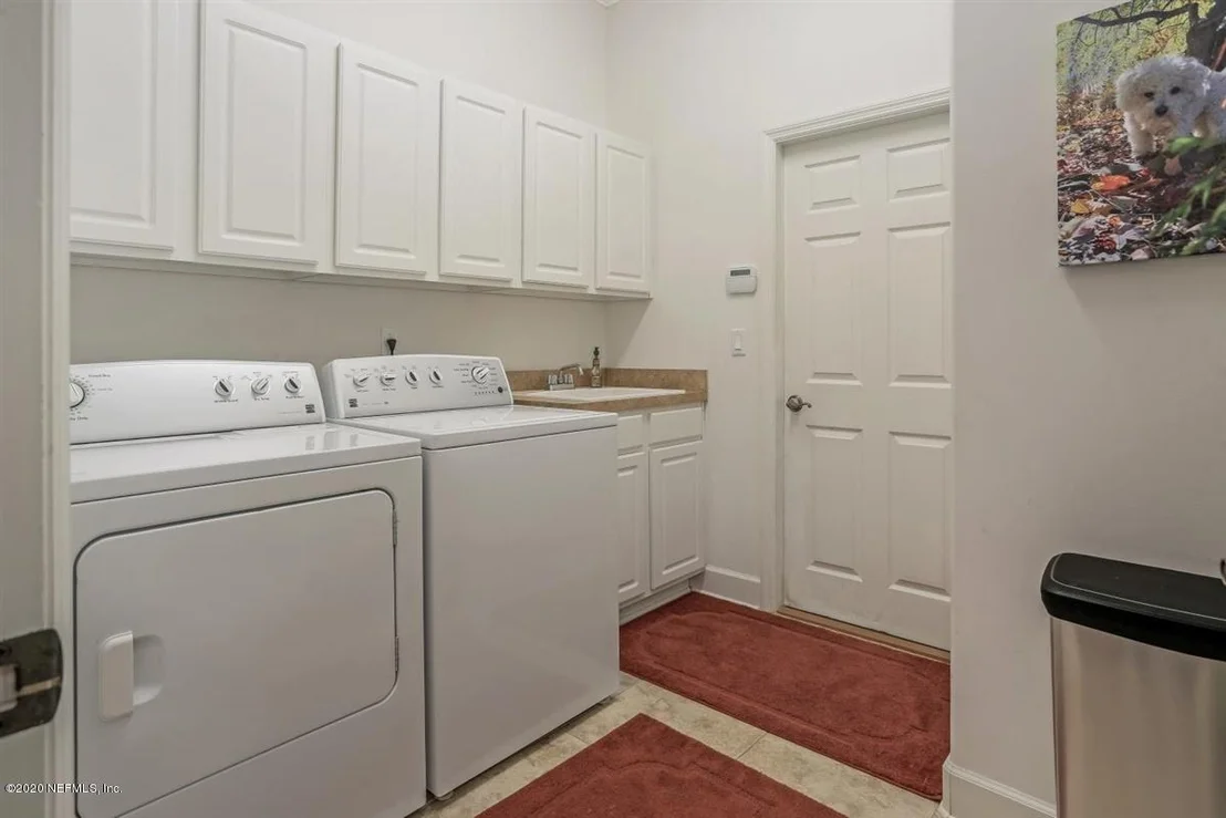 Photo of 1037 INVERNESS Drive