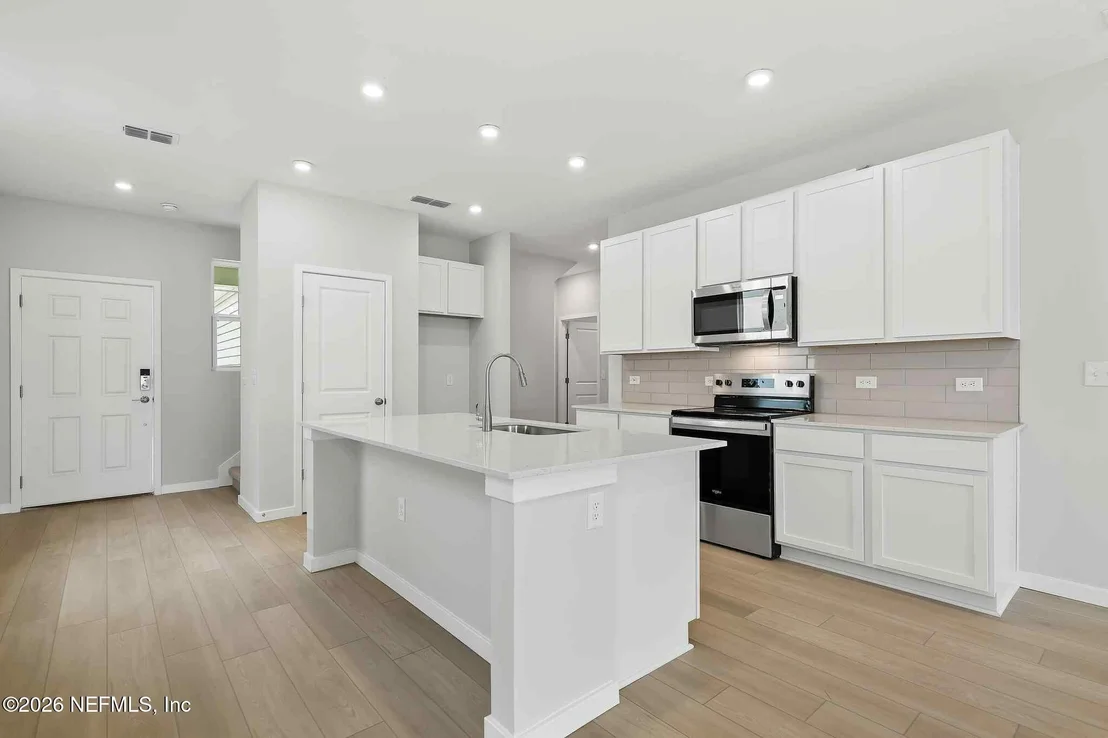 Photo of 14840 MACADEMIA Lane