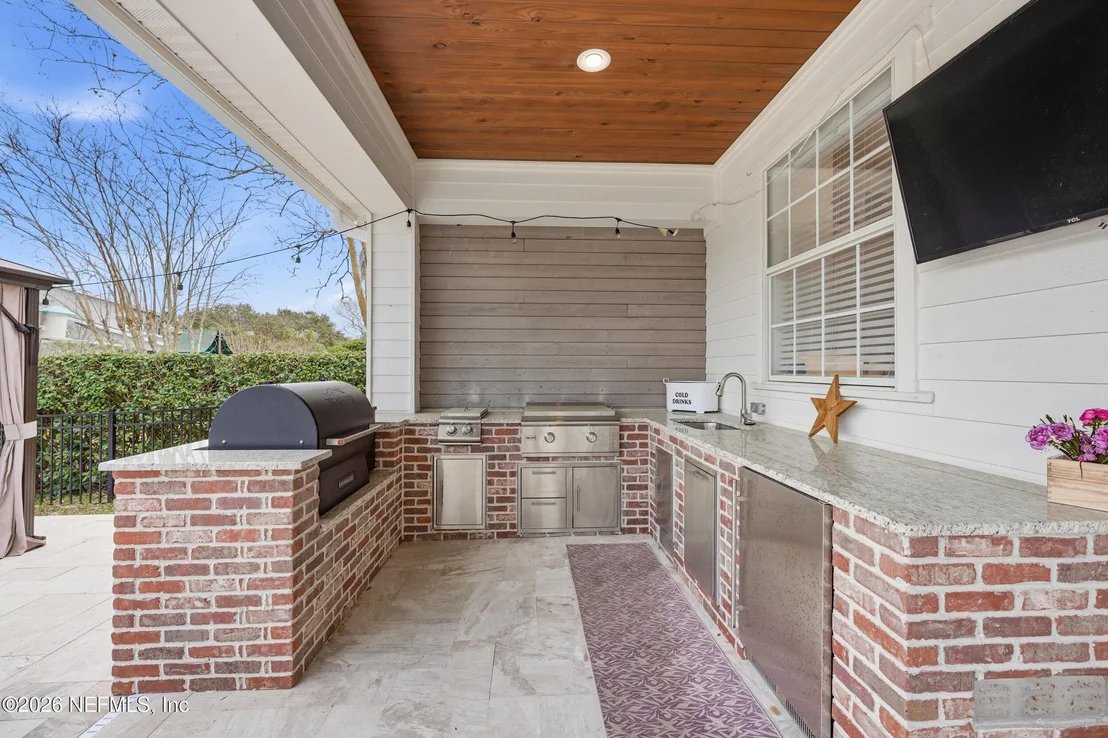 Photo of 1155 EAGLE POINT Drive