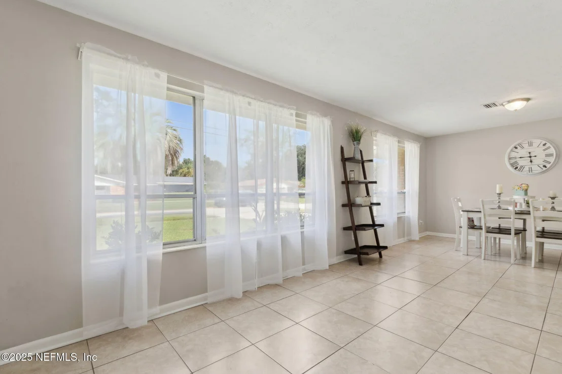 Photo of 2806 ANNETTE Circle
