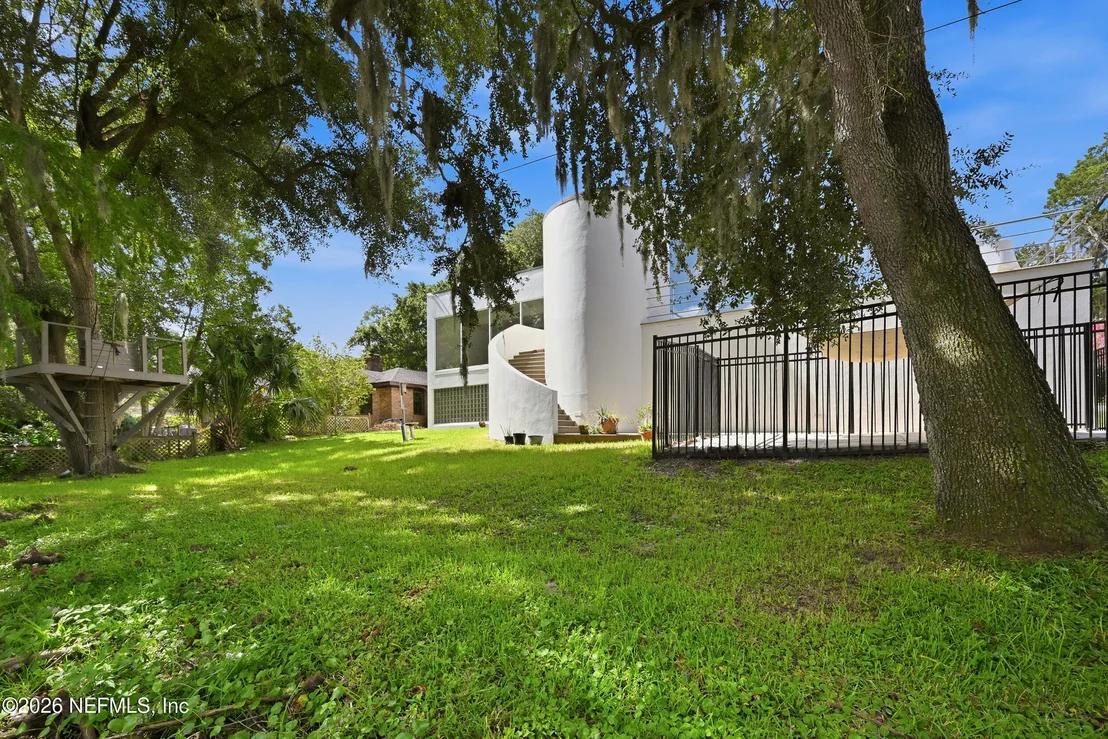 Photo of 715 RIO LINDO Drive