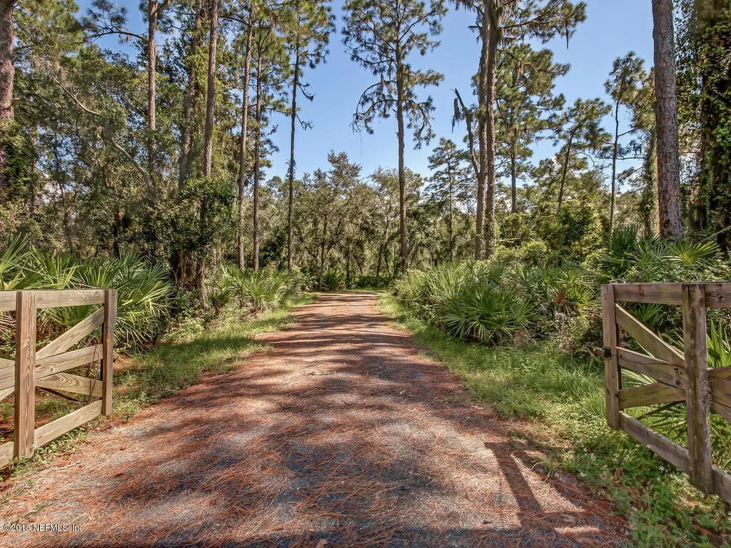 Photo of 595 W RIVER Road
