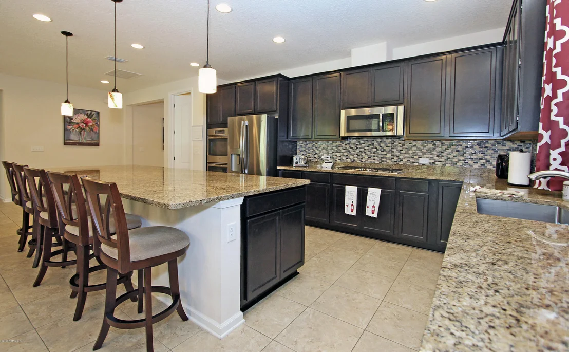 Photo of 399 PALISADE Drive
