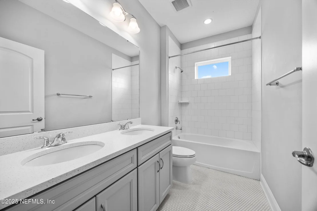 Photo of 10176 SILVERBROOK Trail