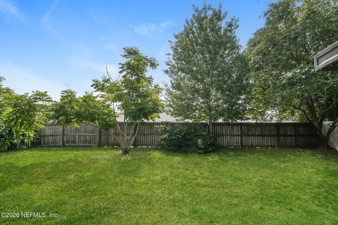 Photo of 2437 OAKVIEW Drive