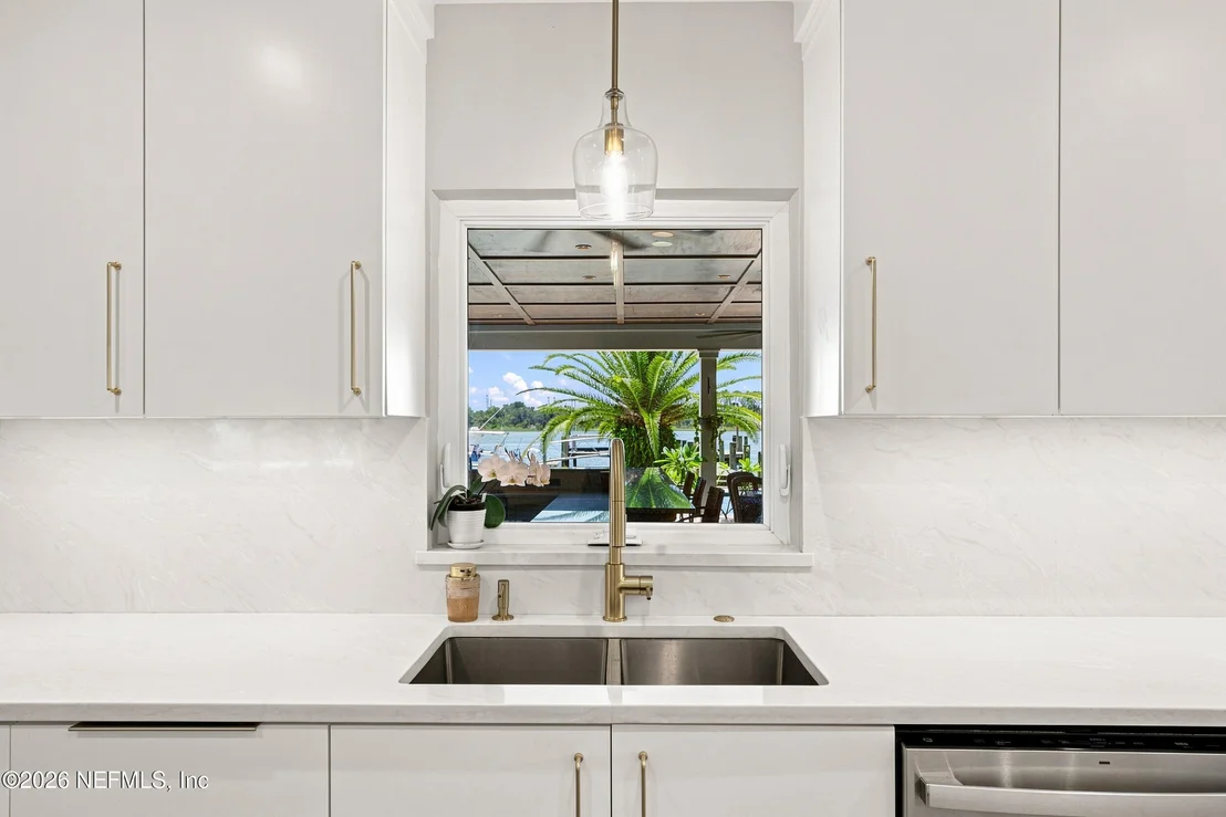 Photo of 5392 HECKSCHER Drive