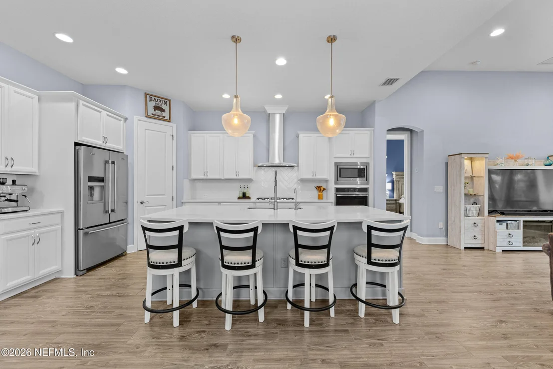 Photo of 41 PALISADE Drive