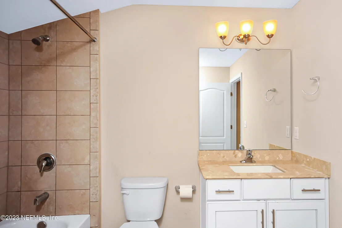 Photo of 140 CEDARSTONE Way