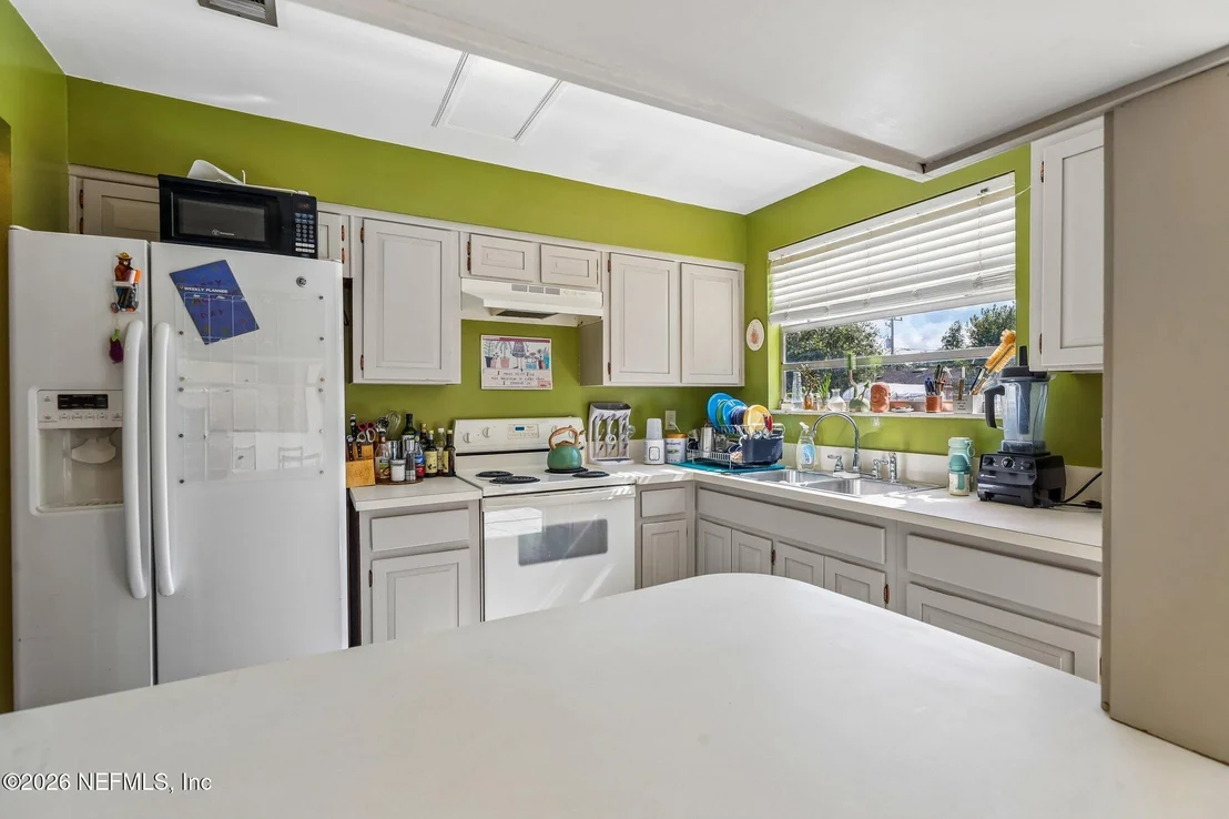Photo of 1189 CROWN Drive