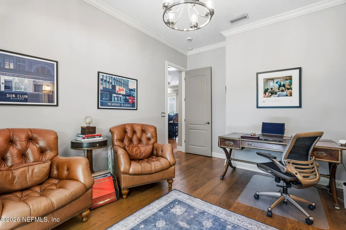 Photo of 105 LAUREL Way