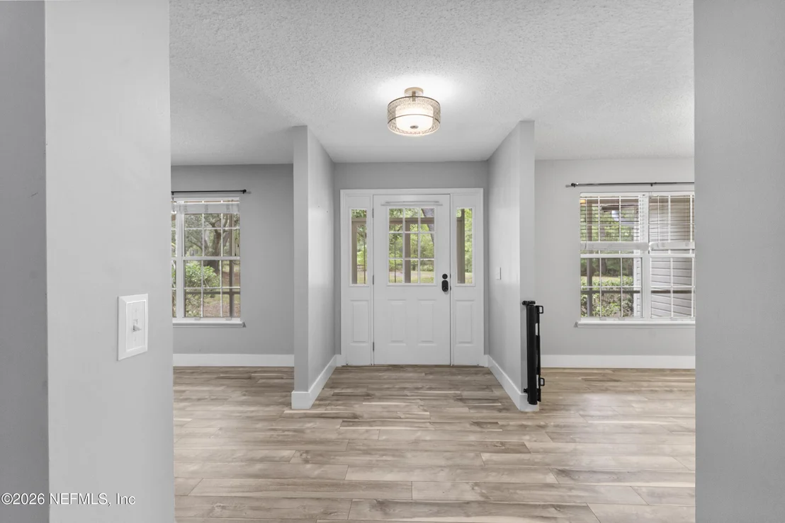 Photo of 7031 OAKRIDGE Loop