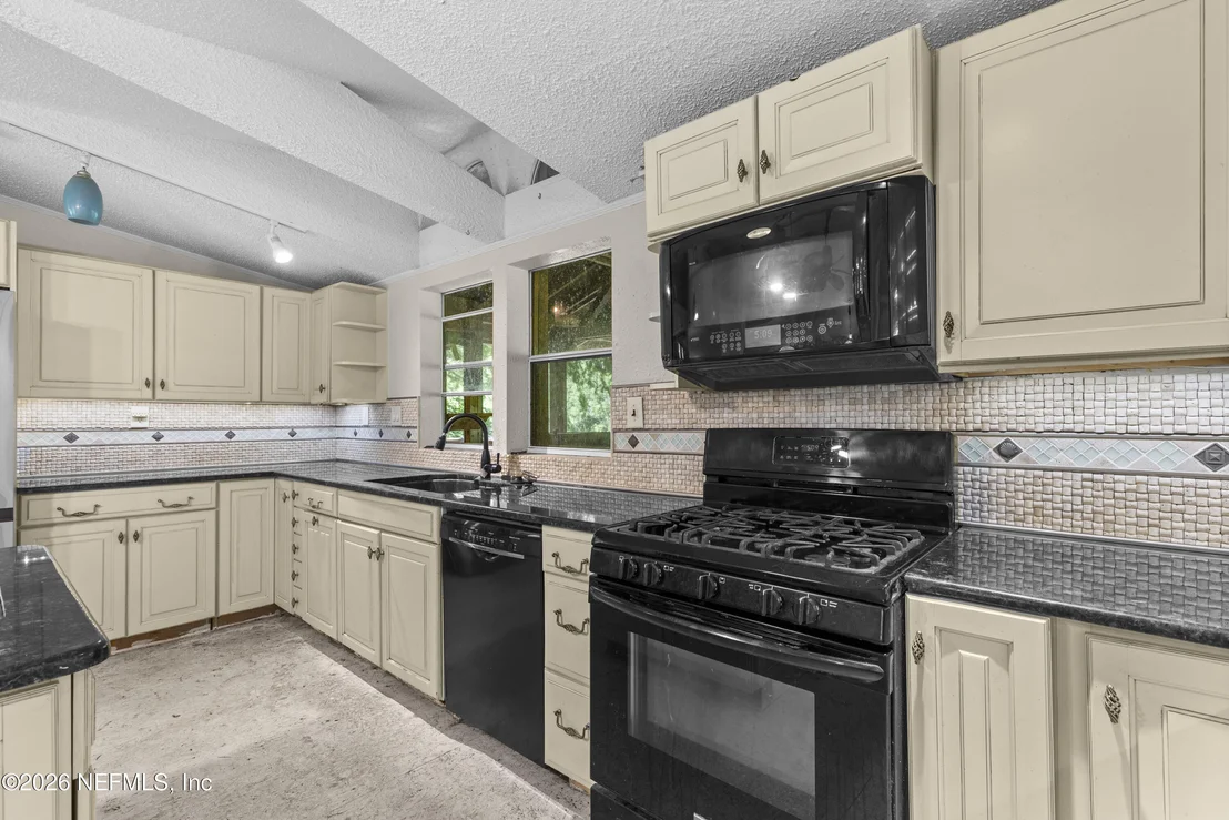 Photo of 124 PENNY BROOKE Lane