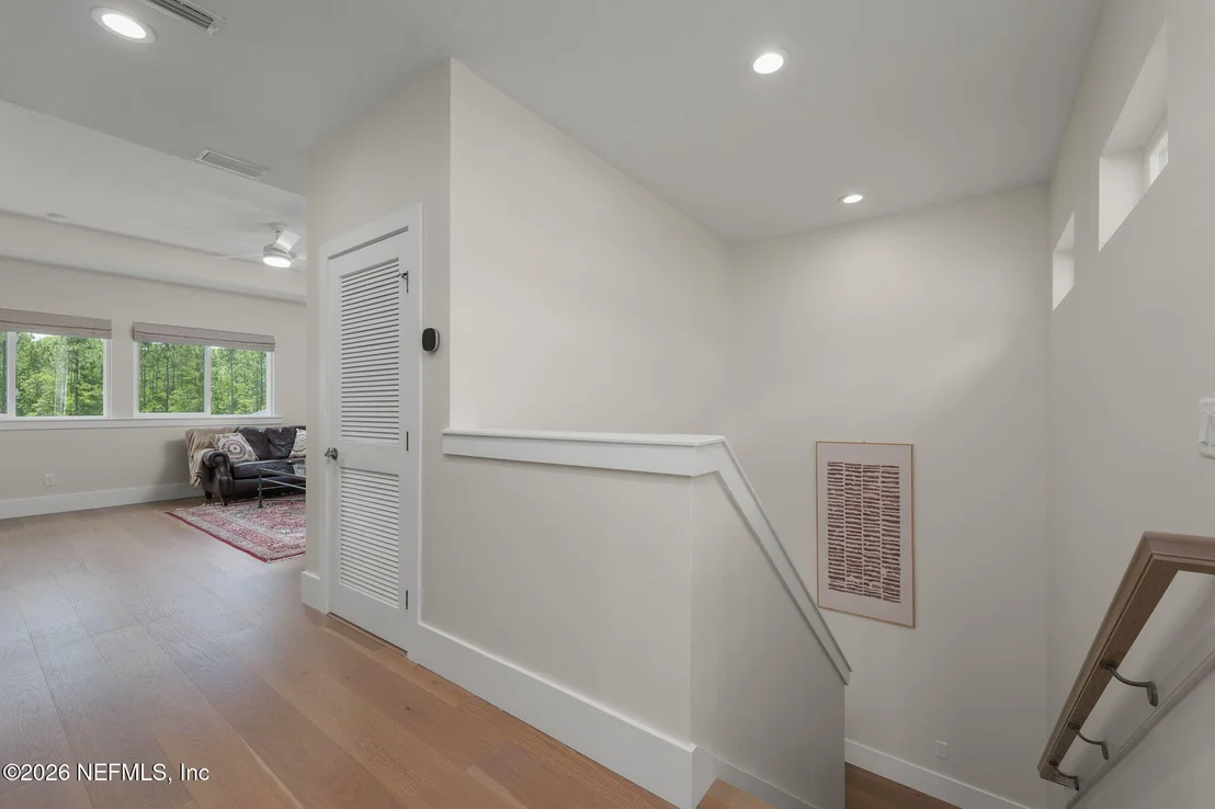 Photo of 95 PALM CREST Drive