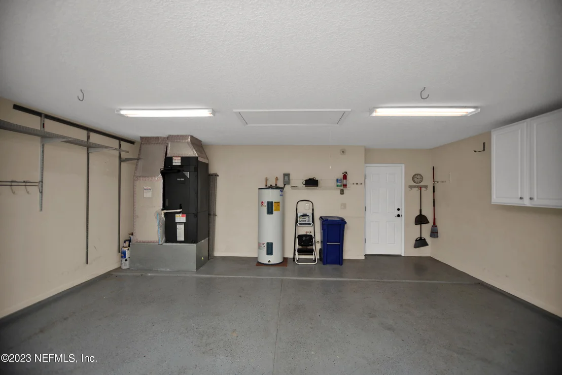 Photo of 944 OXFORD Drive