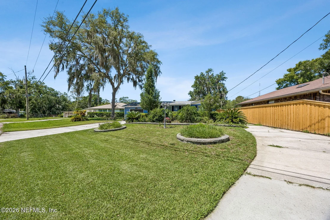 Photo of 5436 WATERSIDE Drive